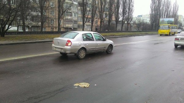 У Рівному внаслідок ДТП постраждала дівчина (фото) - фото 1