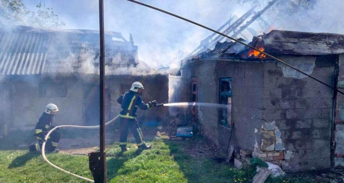 Вогнеборці на Дубенщині ліквідували пожежу у будинку